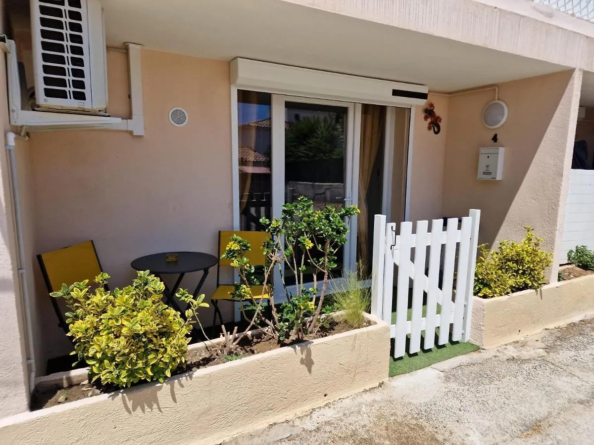 Studio Sunset Sausset-les-Pins Apartment